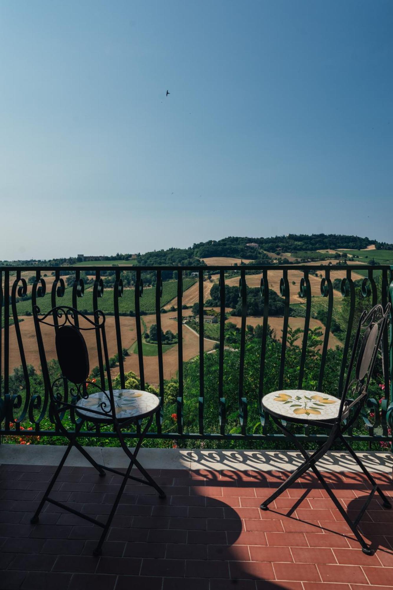Locanda Dolcevita Dozza Luaran gambar